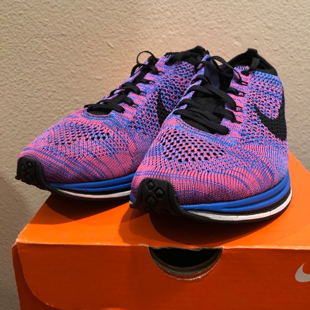 Nike Flyknit Racer Game Royal Size 8.5